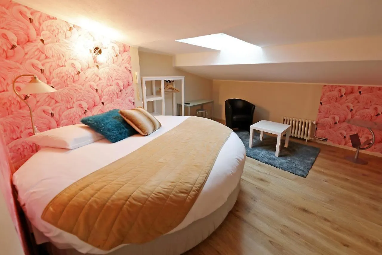 Hotel Les Pasteliers Albi 2*,