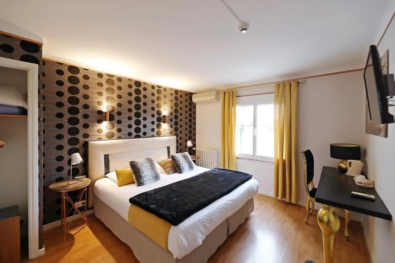 Hotel Les Pasteliers Albi 2*,